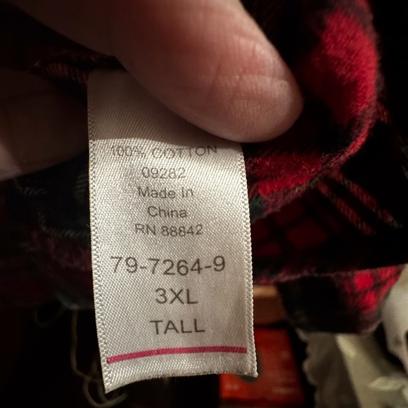 Men's Big and Tall Red Plaid Flannel Shirt - Picture 5 of 5